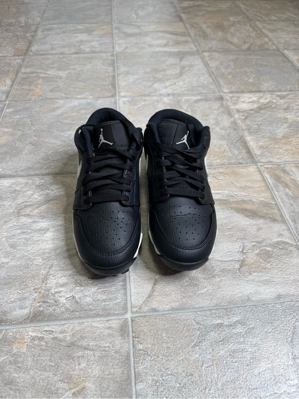 Air Jordan 1 Low Black White Cleats GS Shoe Size 3.5Y Black HF6885-001 Preowned